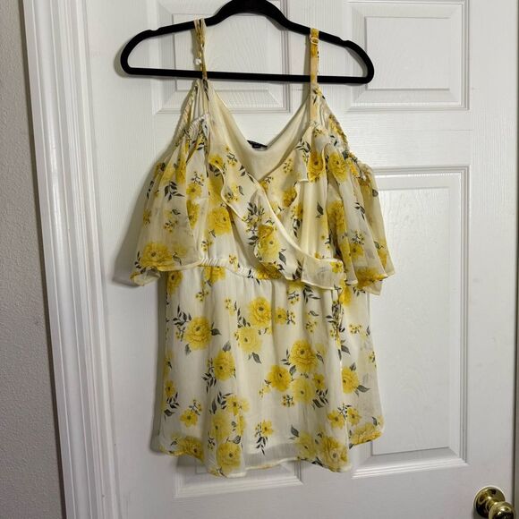 Torrid Yellow Floral Off-Shoulder Wrap Blouse 1X - Picture 2 of 8